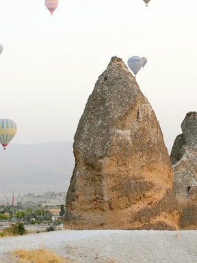 hot air balloon watching in cappadocia at sunrise with pickup service-5