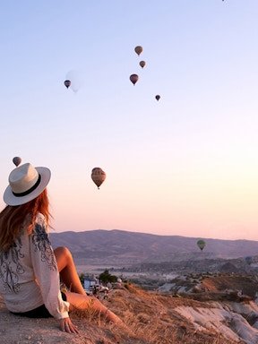 hot air balloon watching in cappadocia at sunrise with pickup service-6